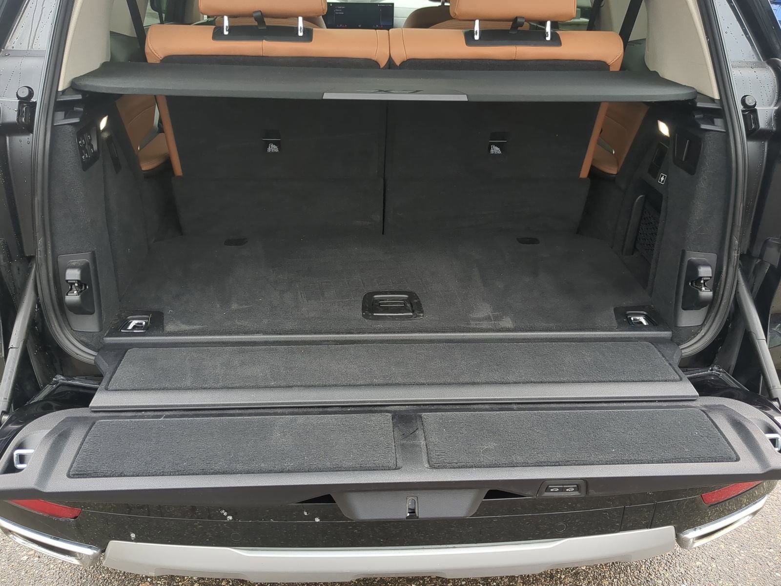 Used 2023 BMW X7 xDrive40i w/ Premium Package image 39