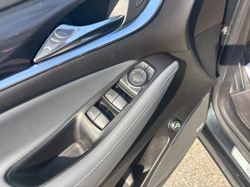 Used 2020 Buick Enclave Essence w/ Sound and Sites Package image 16