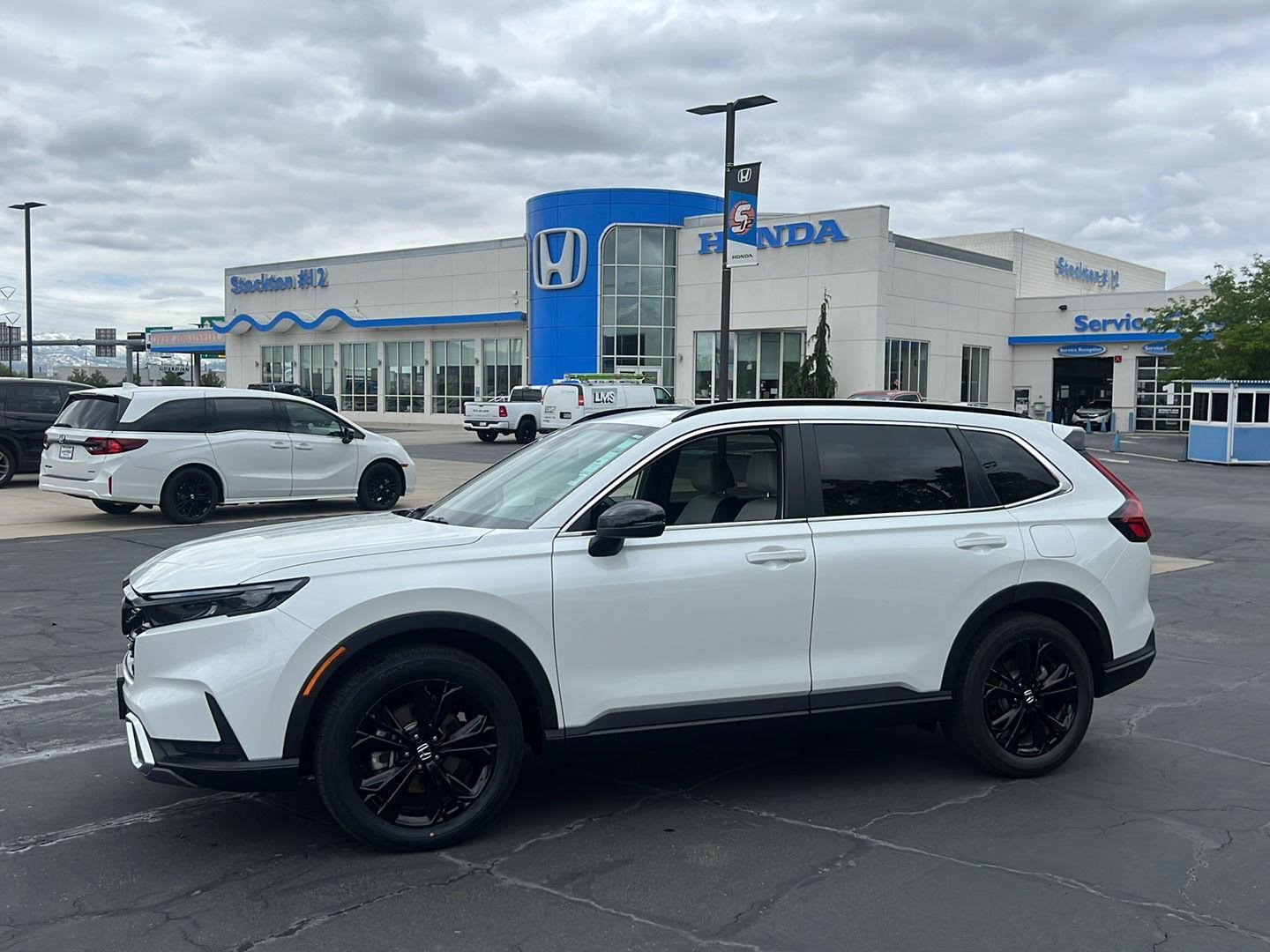 Certified 2025 Honda CR-V Sport Touring image 1