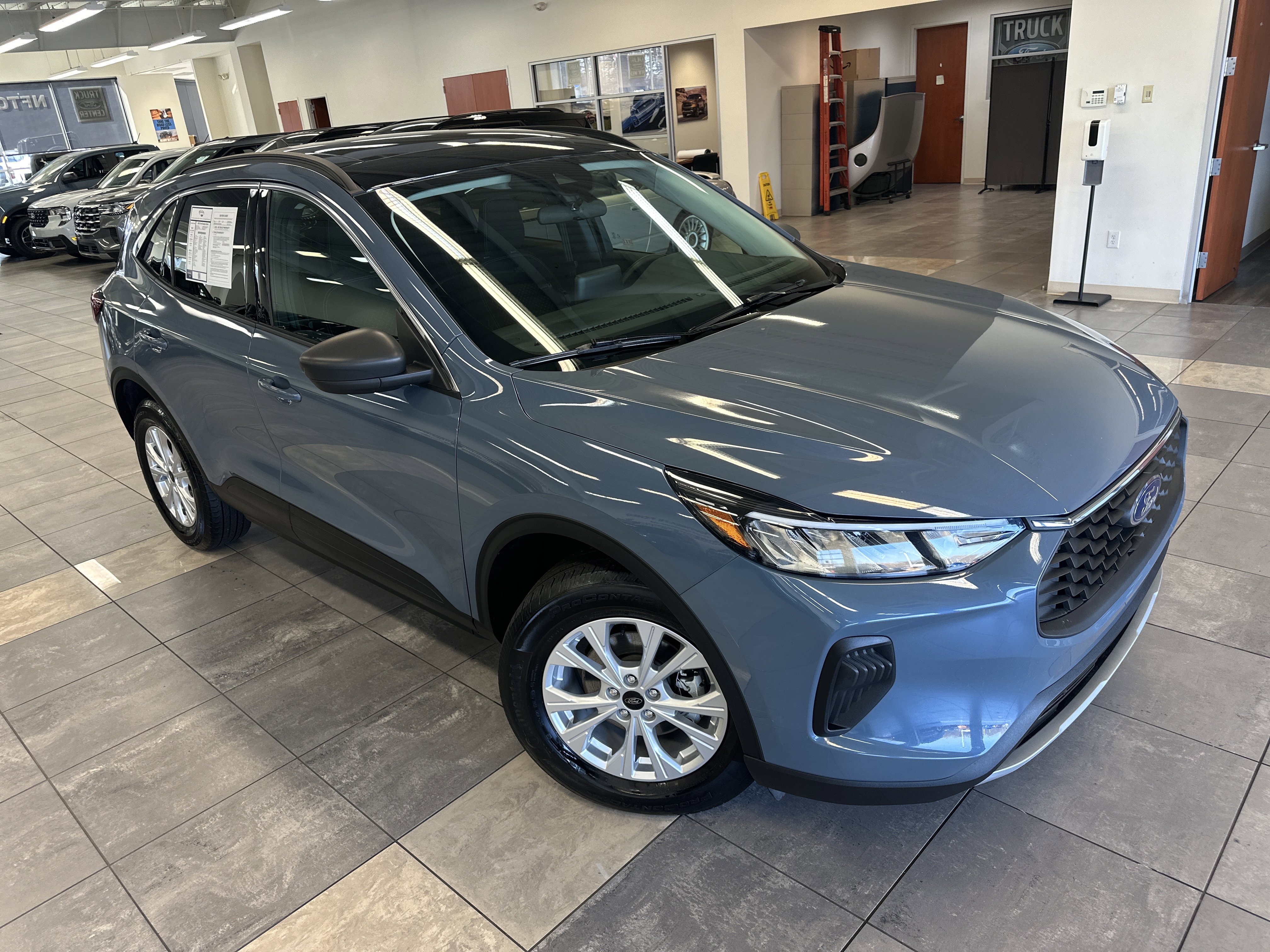 Used 2023 Ford Escape Active image 11