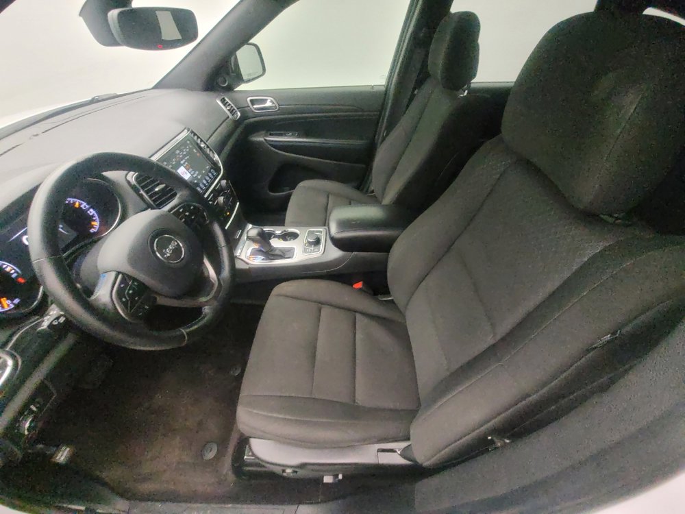 Used 2019 Jeep Grand Cherokee Laredo image 17