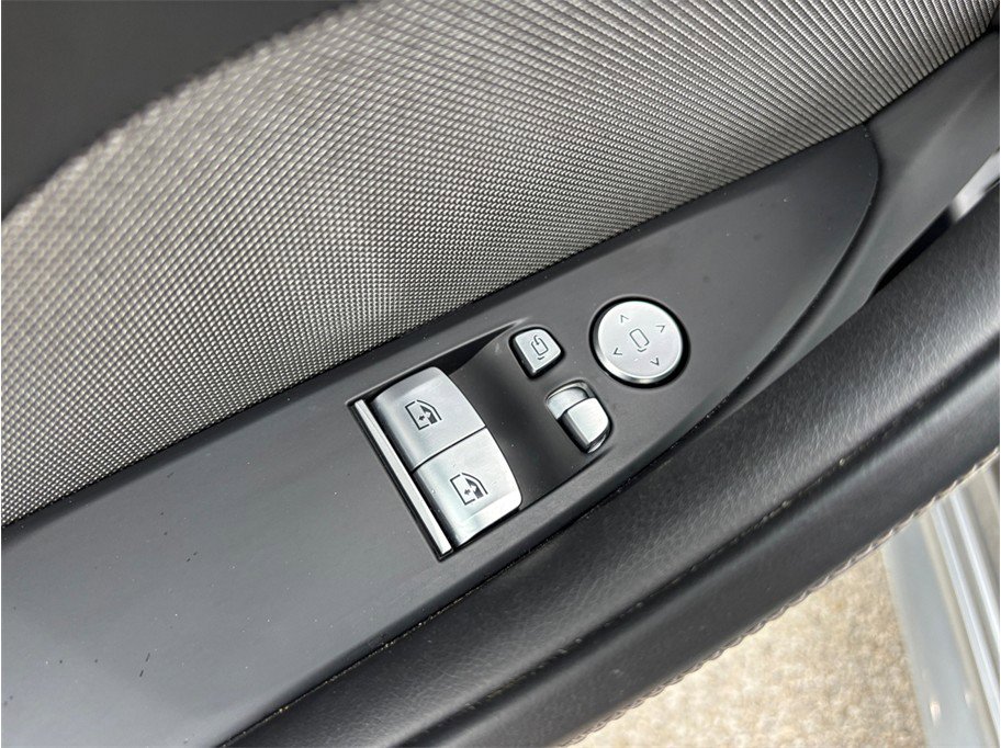 Used 2024 BMW 840i Coupe w/ M Sport Professional Package image 26