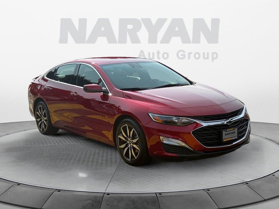 Used 2024 Chevrolet Malibu RS image 2