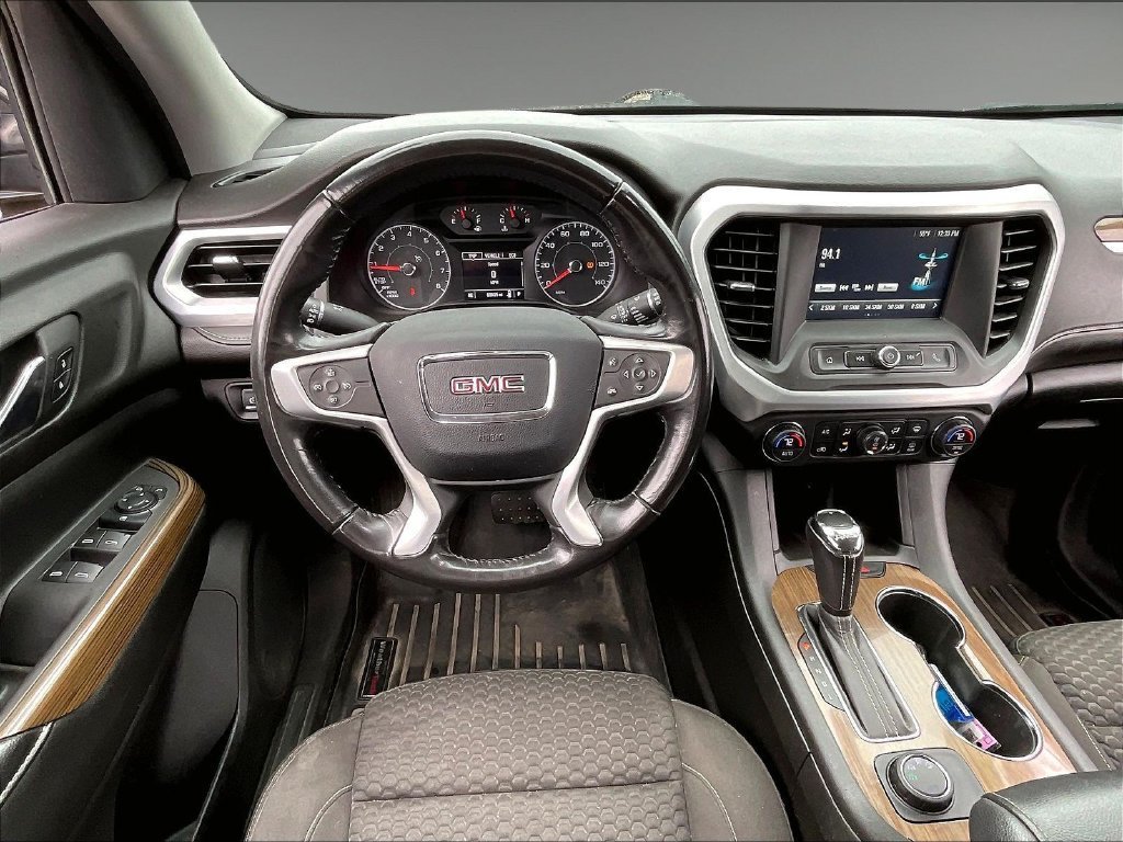 Used 2019 GMC Acadia SLE AWD/4WD image 17