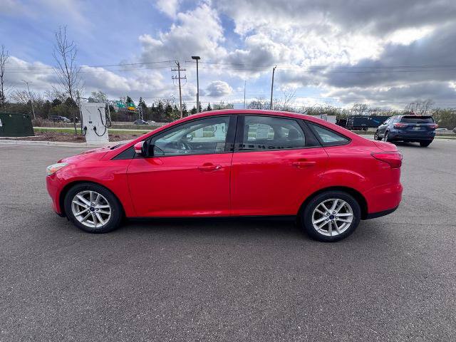 Certified 2017 Ford Focus SE FWD image 5