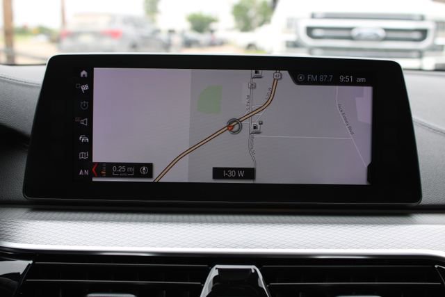 Used 2018 BMW M550i xDrive AWD/4WD image 26