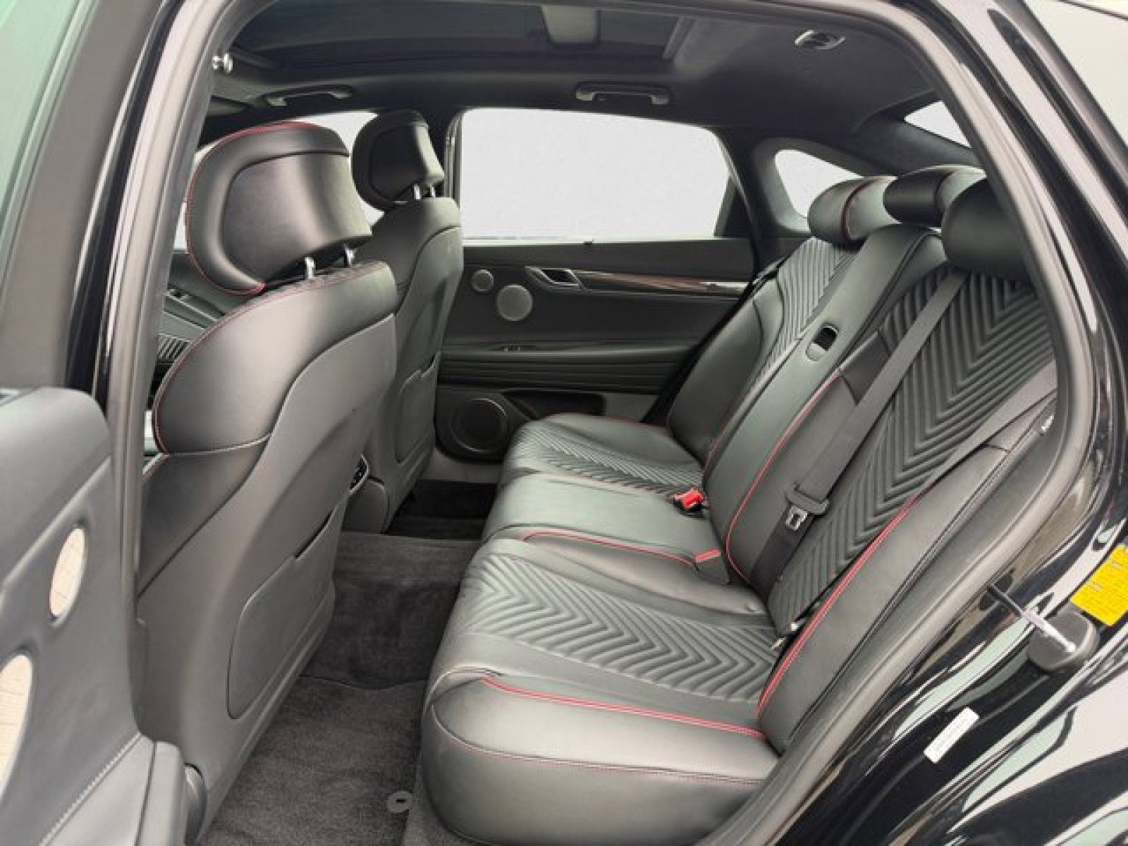 Used 2023 Genesis G80 3.5T Sport image 18