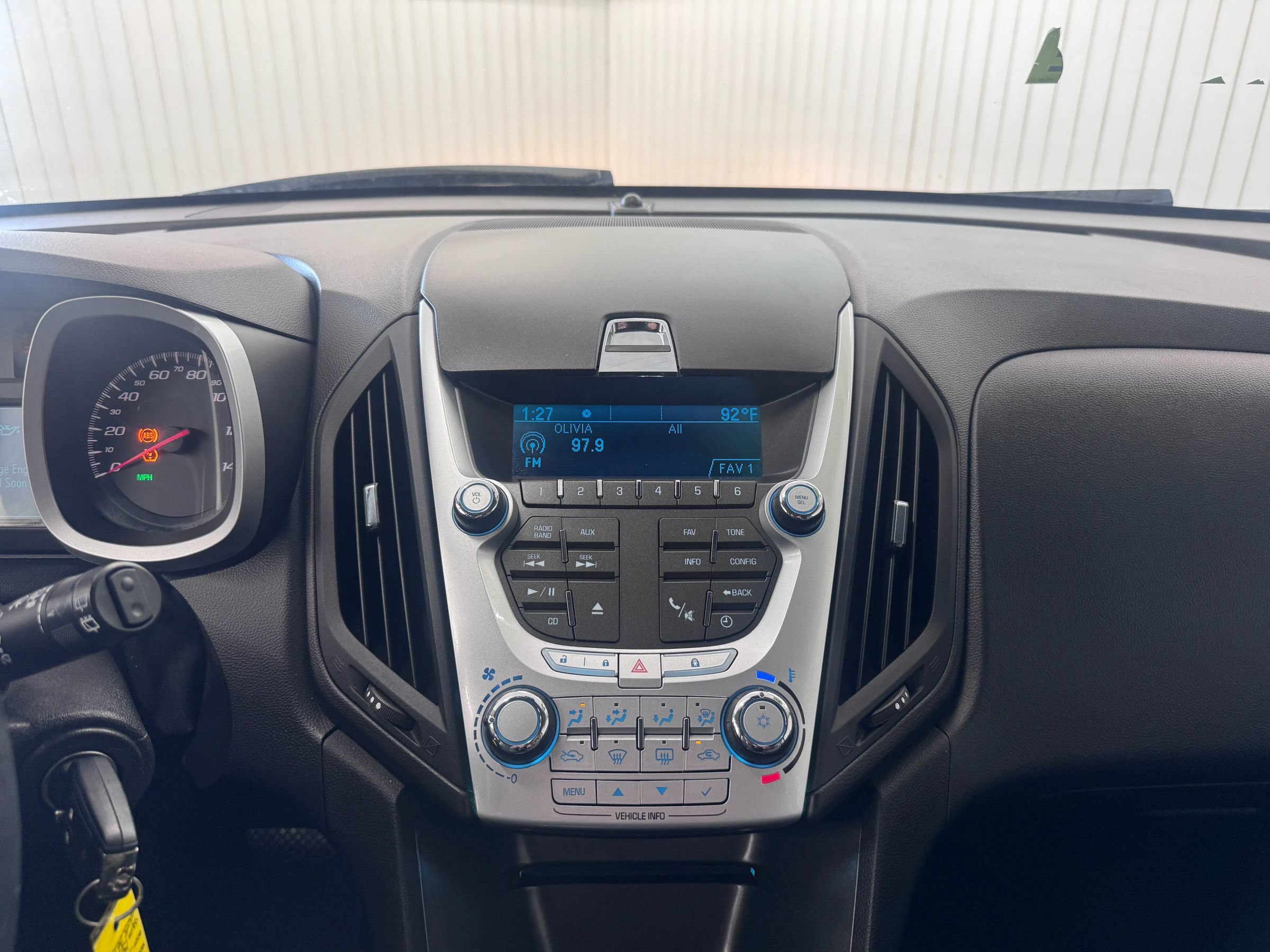 Used 2010 Chevrolet Equinox LT w/ Vehicle Interface Package FWD image 18