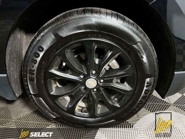 Used 2020 Chevrolet Equinox LT w/ Driver Convenience Package image 26