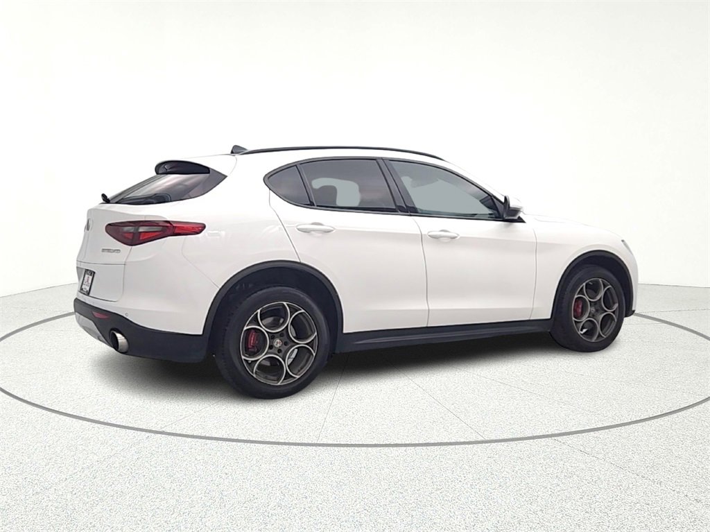 Used 2018 Alfa Romeo Stelvio Sport w/ Quick Order Package 22J Sport image 8