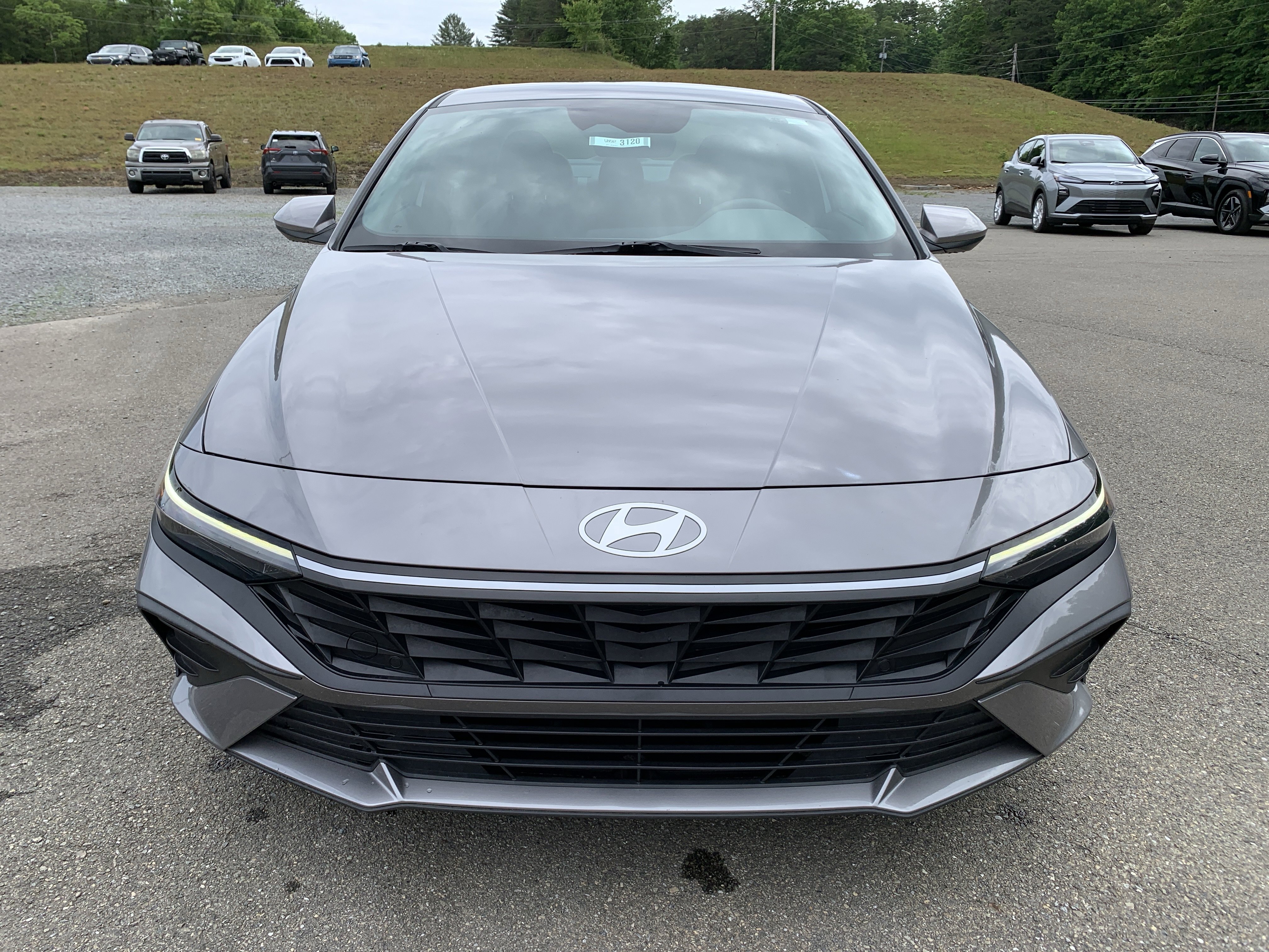 Used 2024 Hyundai Elantra SEL FWD image 5