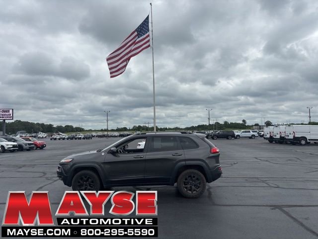 Used 2014 Jeep Cherokee Trailhawk w/ Comfort/Convenience Group AWD/4WD image 1