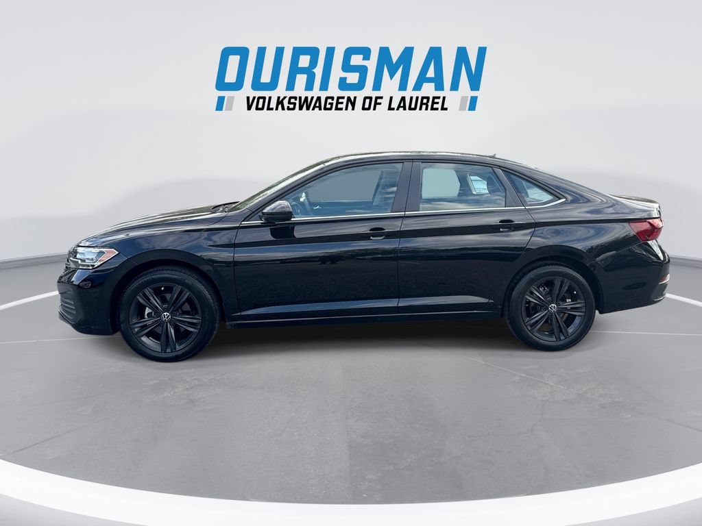 Used 2023 Volkswagen Jetta SE FWD image 5