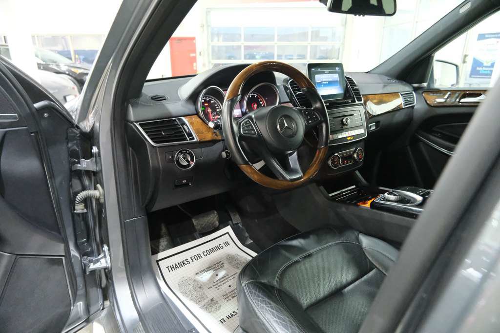 Used 2019 Mercedes-Benz GLS 550 4MATIC image 16