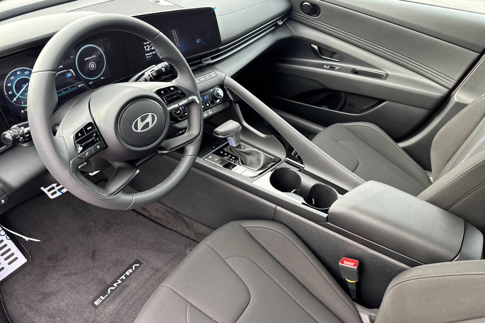 New 2026 Hyundai Elantra Sport FWD image 10