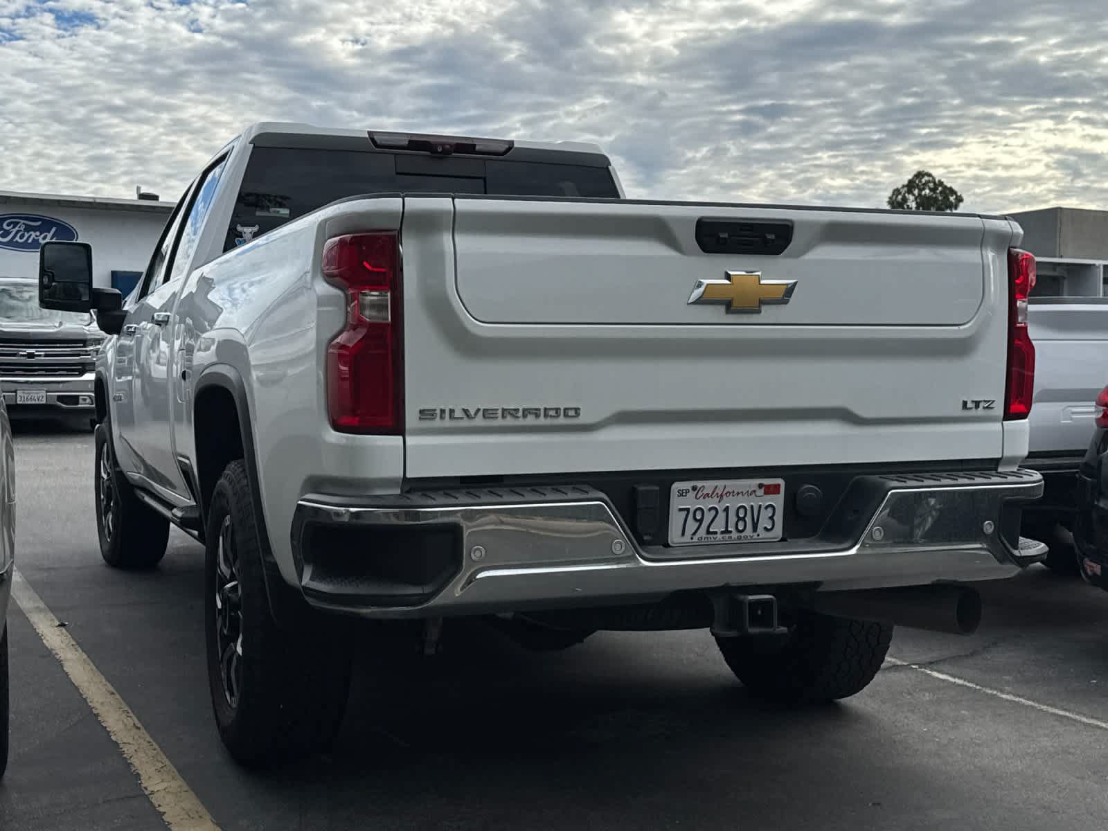 Used 2024 Chevrolet Silverado 2500 LTZ w/ LTZ Plus Package AWD/4WD image 6