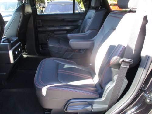 Used 2024 Ford Expedition Limited image 7