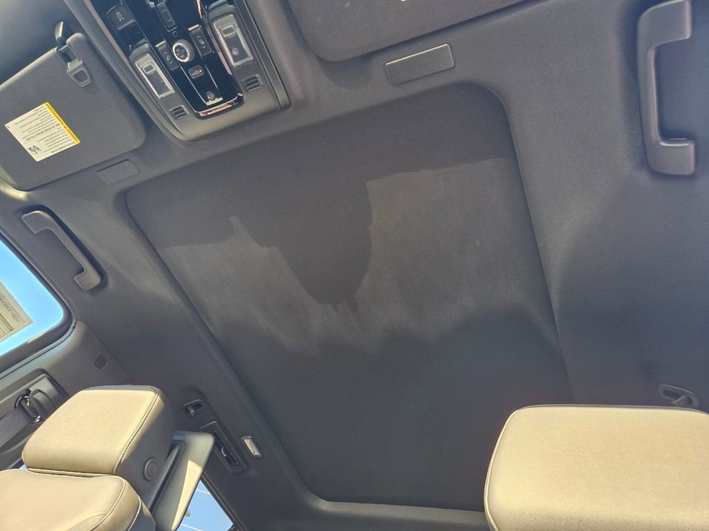 New 2026 Chevrolet Suburban Z71 w/ Z71 Off-Road Package image 7
