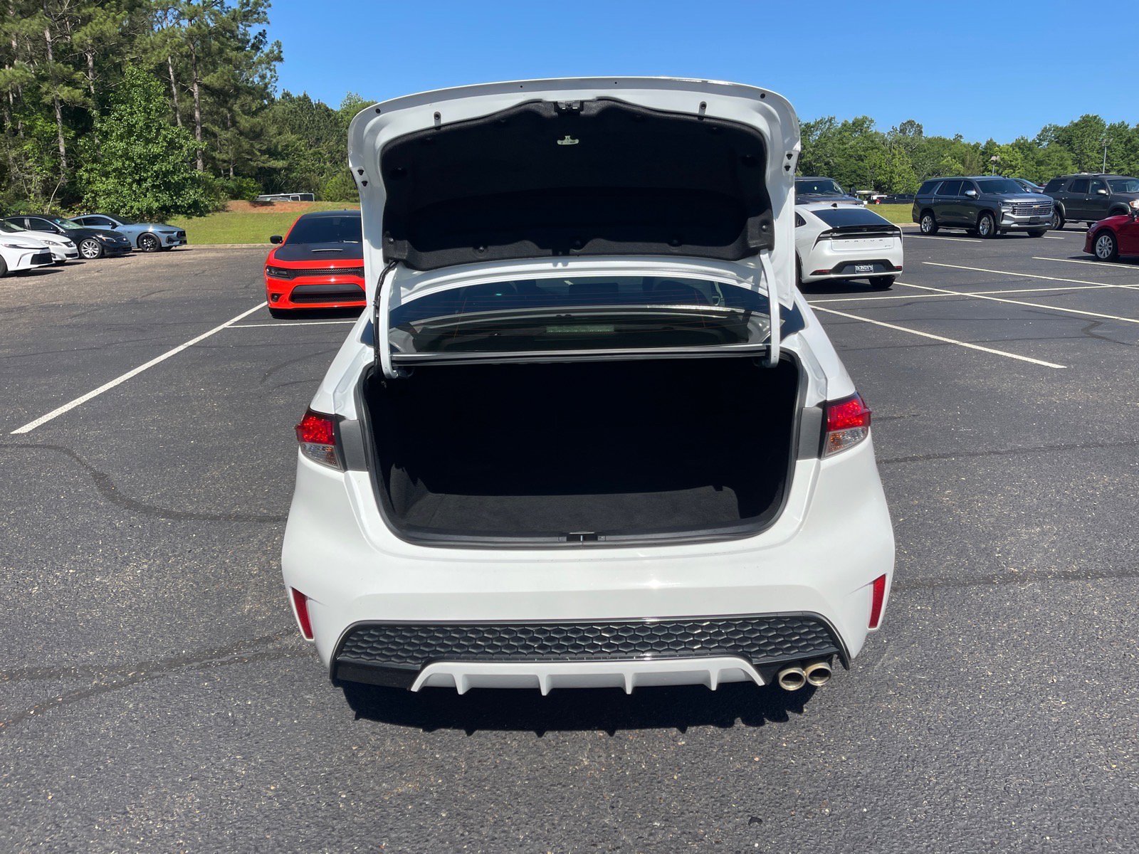 Used 2022 Toyota Corolla SE FWD image 16
