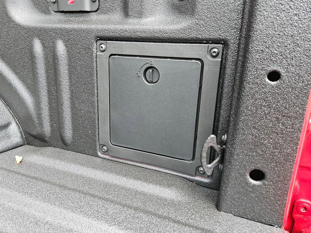 New 2025 Ford F150 XLT w/ Equipment Group 303A High image 32