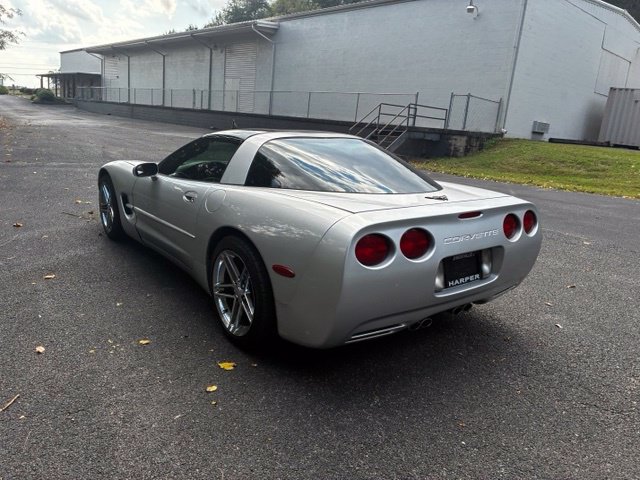 Used 2003 Chevrolet Corvette Coupe w/ Preferred Equipment Group RWD image 3