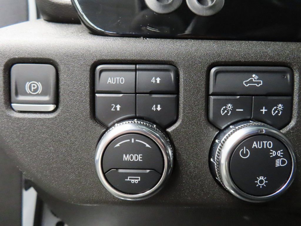 Used 2024 GMC Sierra 1500 SLE w/ X31 Off-Road Package image 45