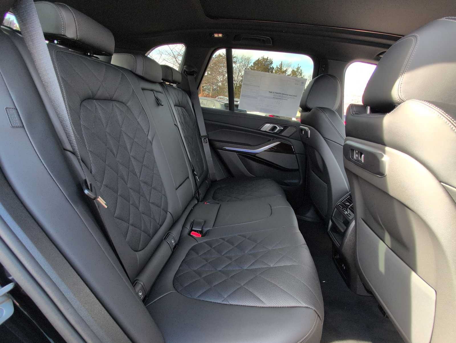 Used 2026 BMW X5 xDrive40i w/ Premium Package AWD/4WD image 22
