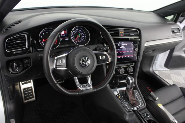 Used 2021 Volkswagen GTI SE image 8