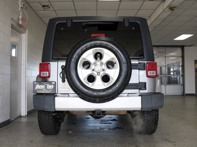 Used 2013 Jeep Wrangler Unlimited Sahara w/ Connectivity Group image 4