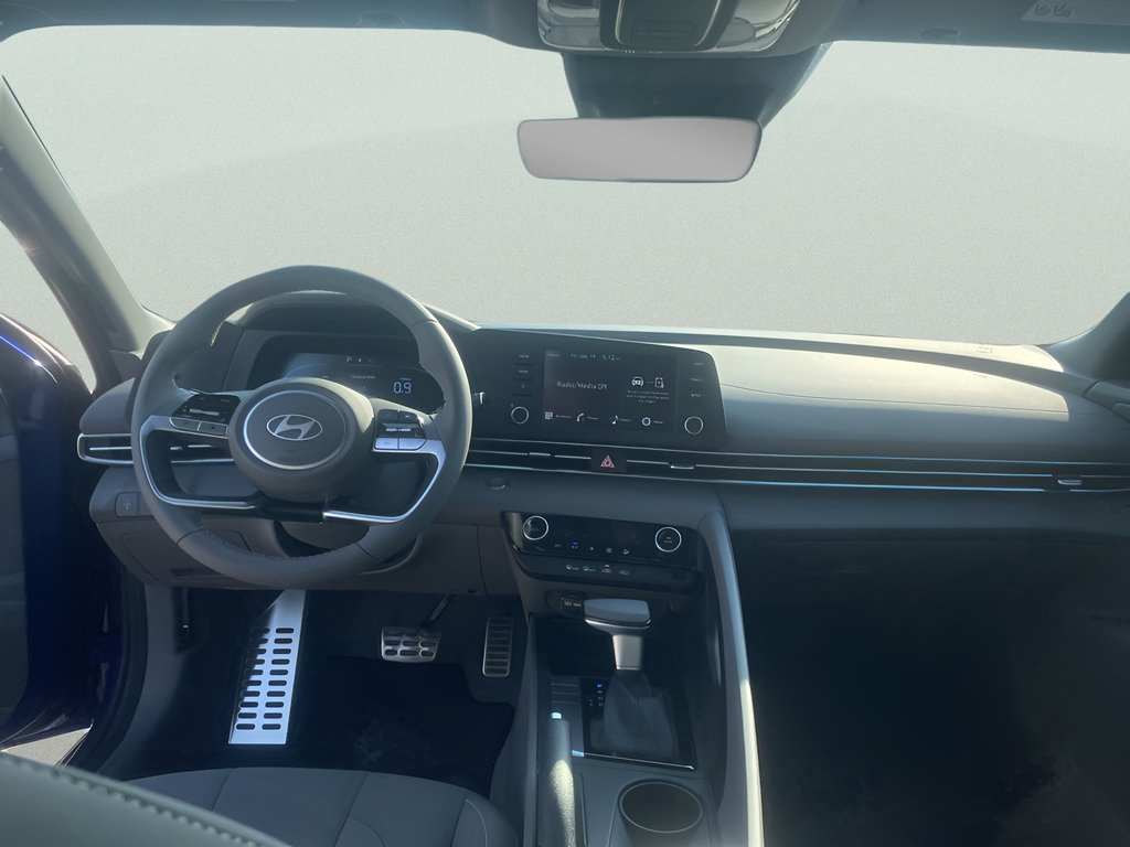 Used 2025 Hyundai Elantra Sport FWD image 20