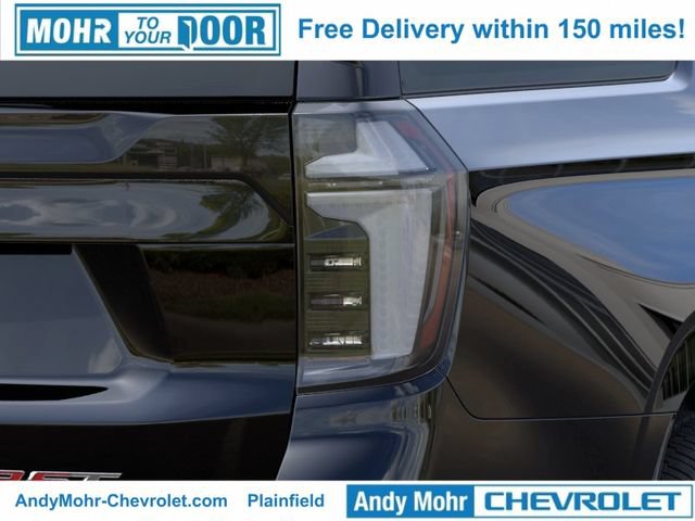 New 2026 Chevrolet Suburban RST w/ Comfort Package AWD/4WD image 14