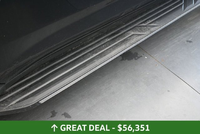 Used 2023 Chevrolet Tahoe High Country w/ Advanced Technology Package AWD/4WD image 15
