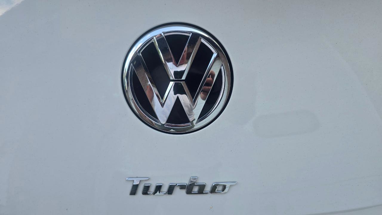 Used 2013 Volkswagen Beetle 2.0T FWD image 7