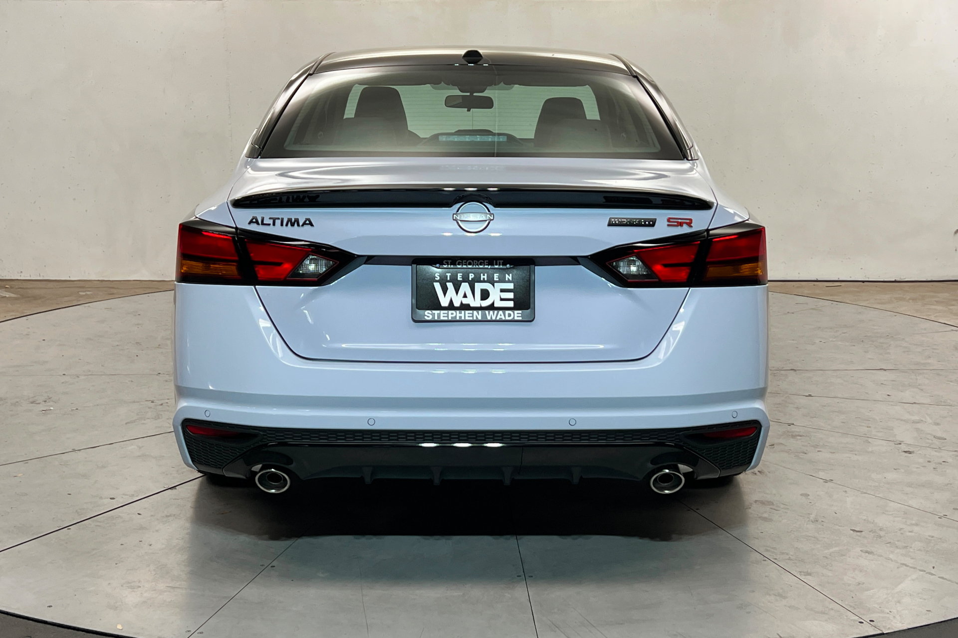 New 2026 Nissan Altima 2.5 SR w/ SR Midnight Edition Package FWD image 4