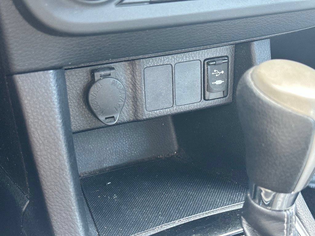 Used 2016 Toyota Corolla LE FWD image 24