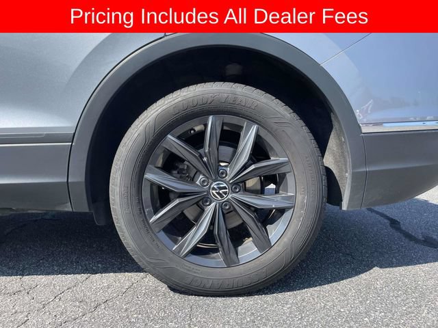 Used 2024 Volkswagen Tiguan SE AWD/4WD image 9