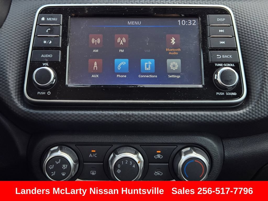 Used 2023 Nissan Kicks S FWD image 18