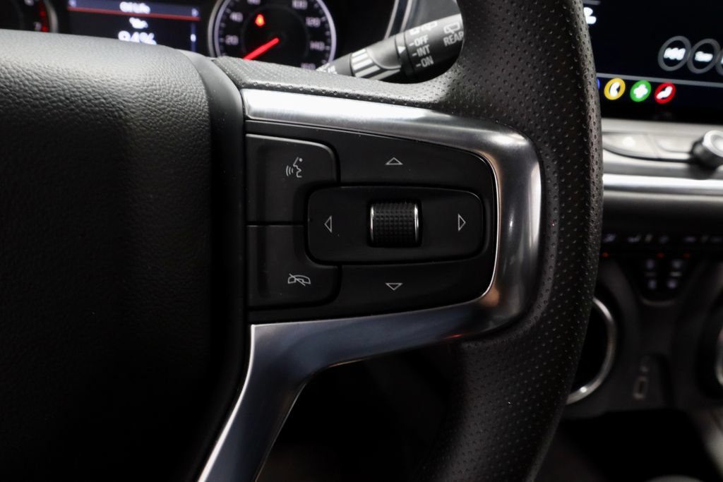 Used 2025 Chevrolet Blazer LT FWD image 29