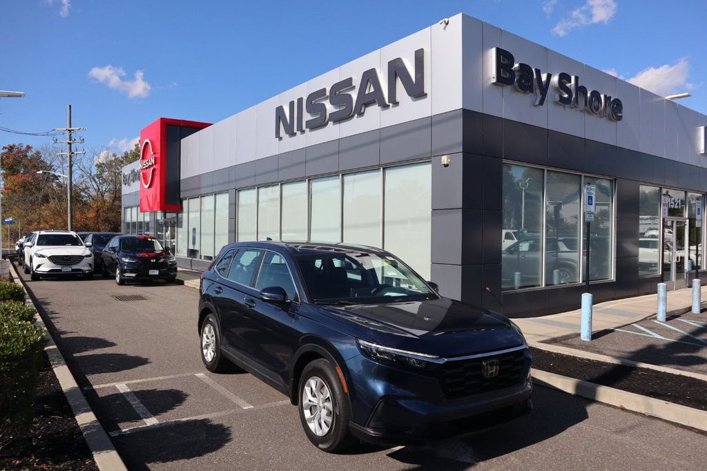 Used 2024 Honda CR-V LX image 2