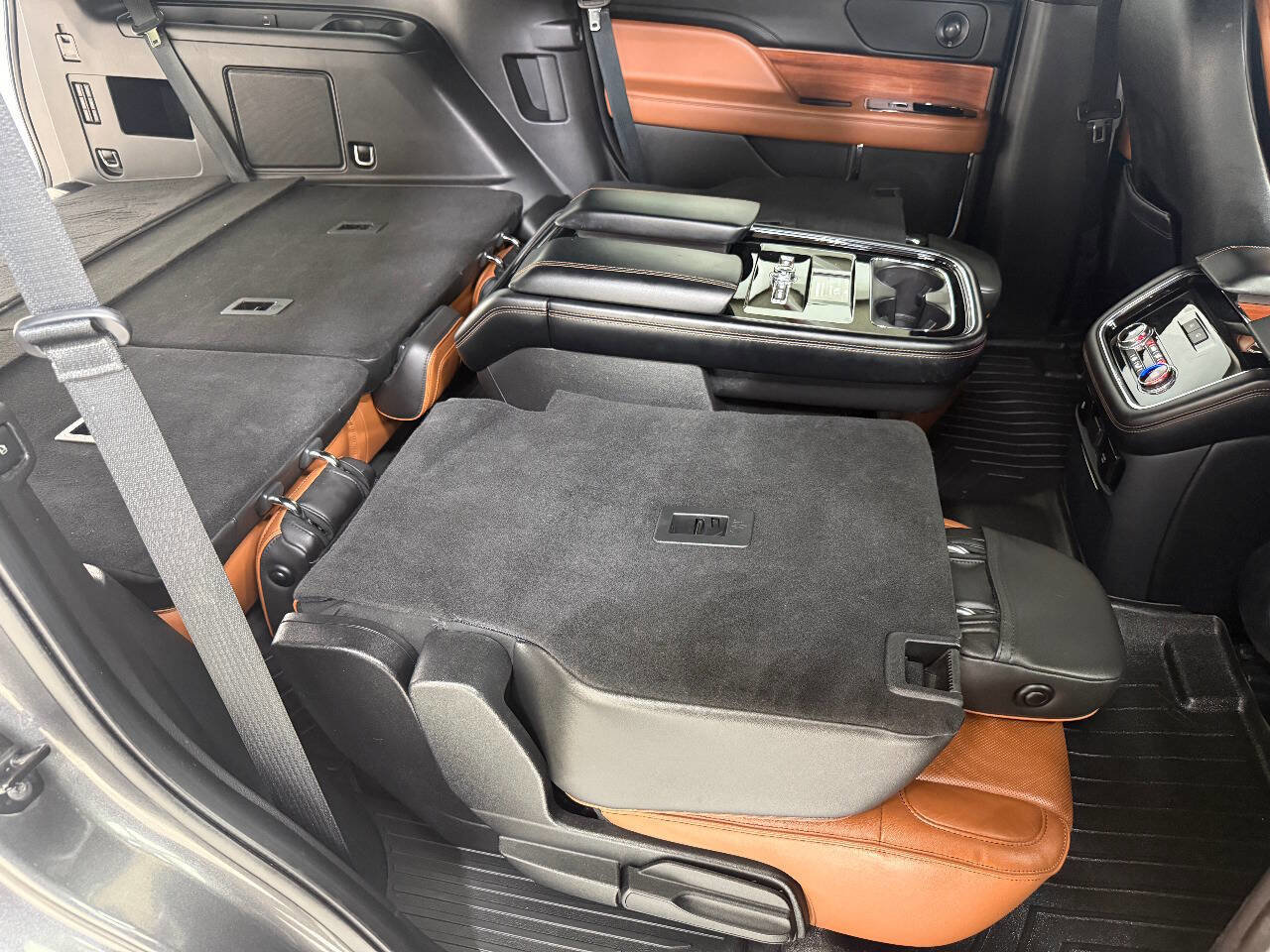 Used 2018 Lincoln Navigator Reserve w/ Technology Package image 52