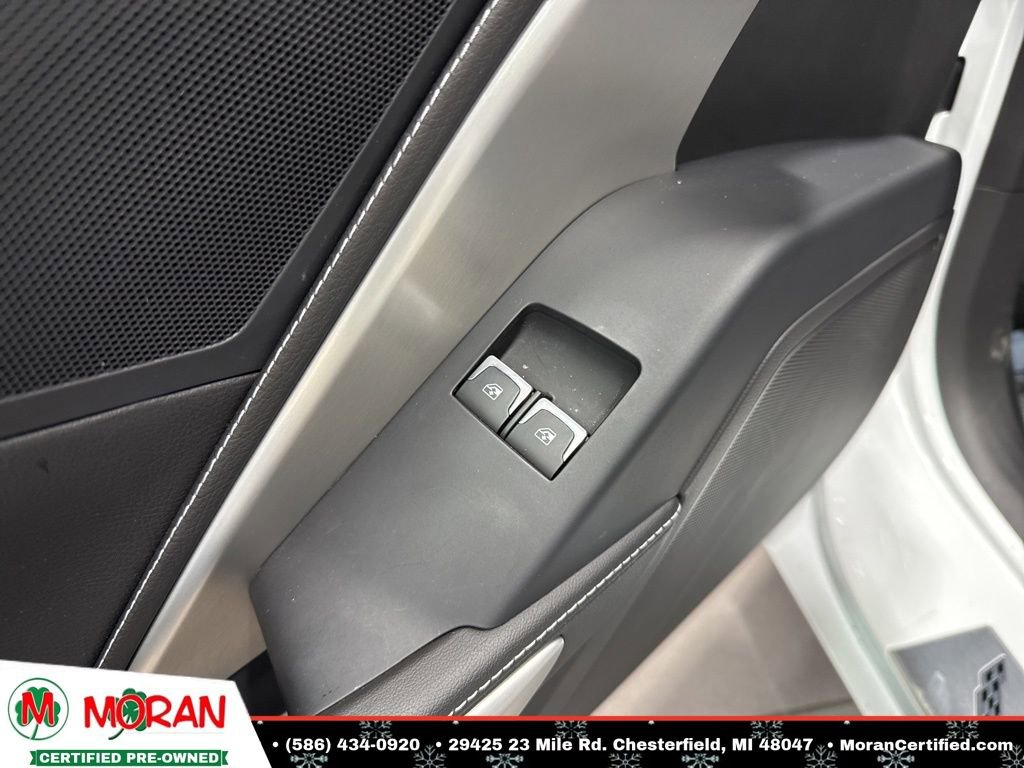 Used 2019 Chevrolet Corvette Stingray Coupe w/ Battery Protection Package image 11