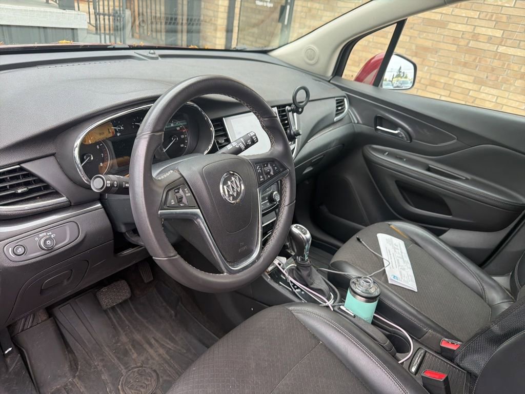 Used 2021 Buick Encore Preferred image 4