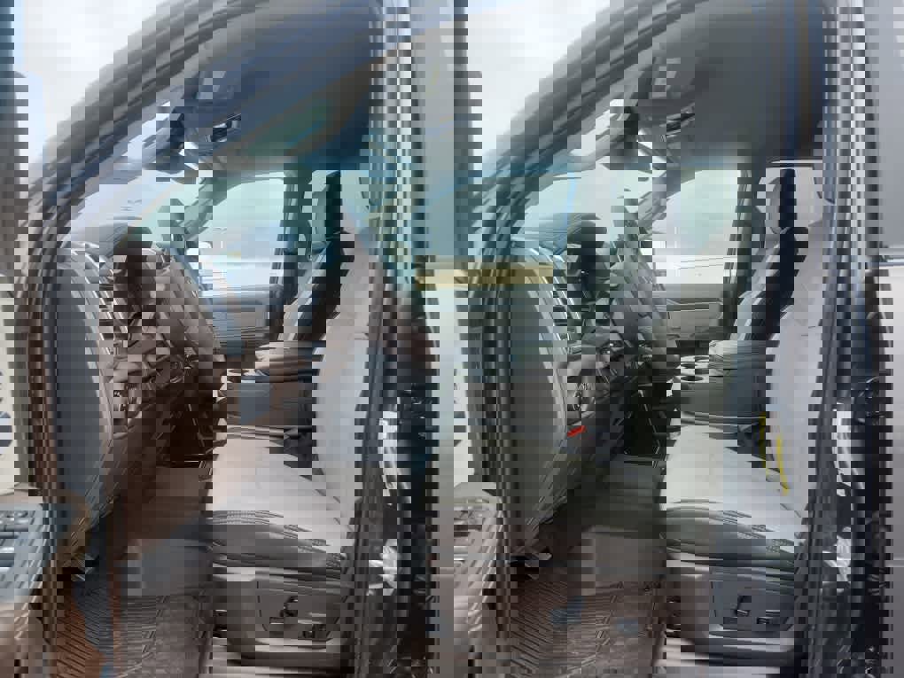 Used 2025 RAM 3500 Laramie w/ Towing Technology Group image 21