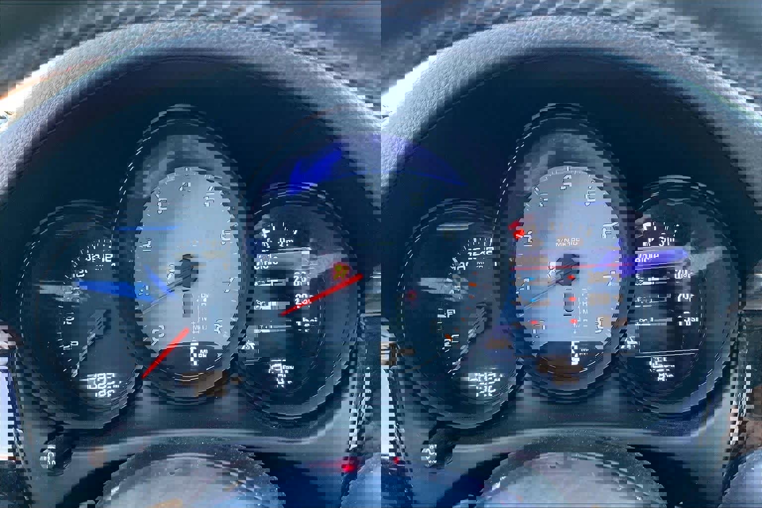 Used 2018 Porsche Macan S image 17