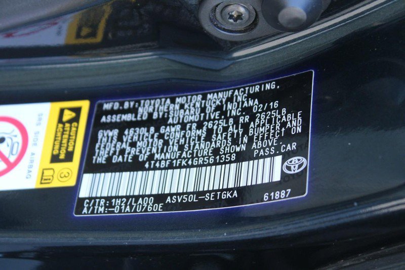 Used 2016 Toyota Camry XLE image 18