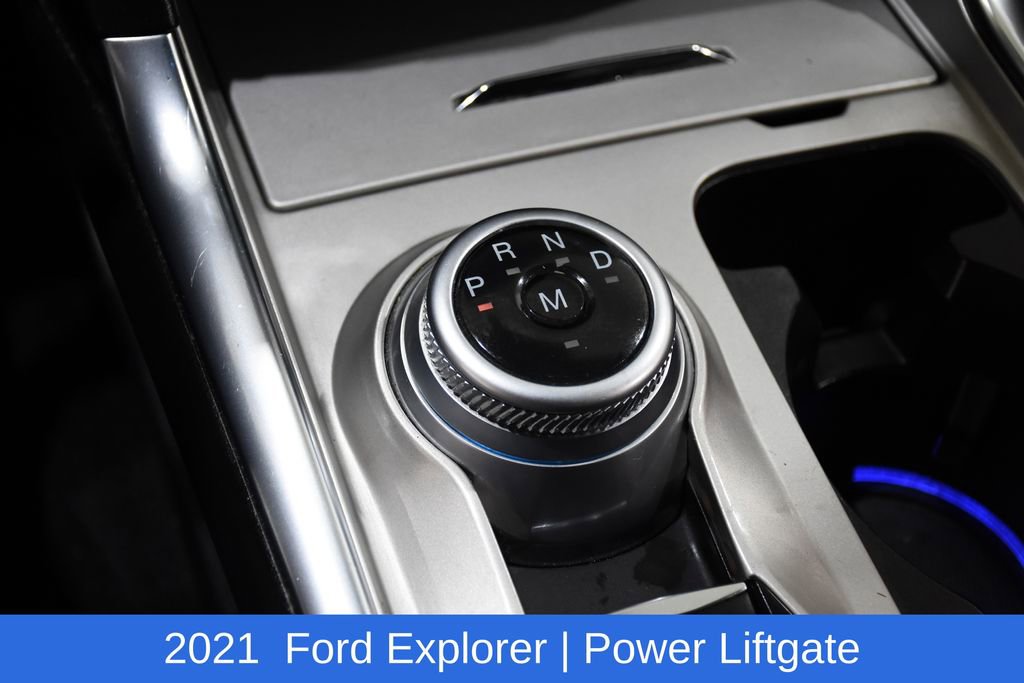 Used 2021 Ford Explorer Platinum w/ Equipment Group 601A AWD/4WD image 23