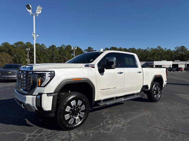 Used 2024 GMC Sierra 2500 Denali w/ Denali Reserve Package image 9