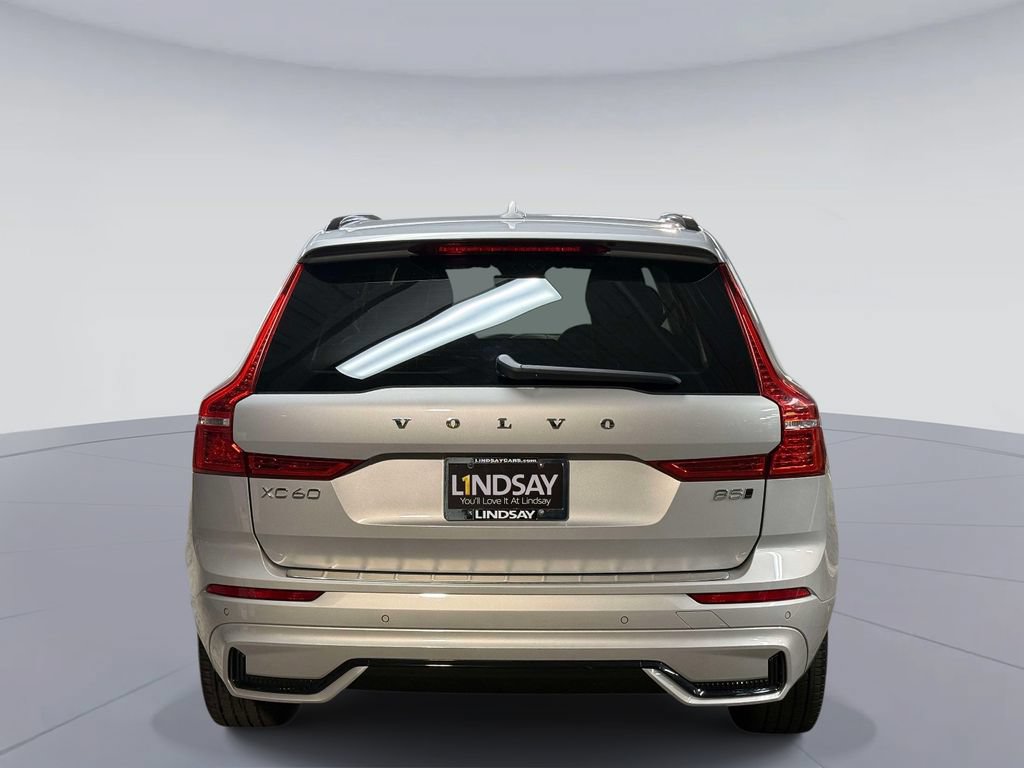 Used 2023 Volvo XC60 B5 Plus w/ Climate Package AWD/4WD image 11
