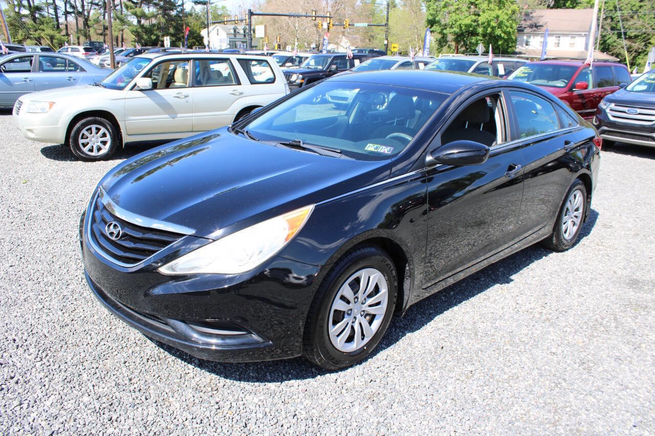 Used 2011 Hyundai Sonata GLS FWD image 2