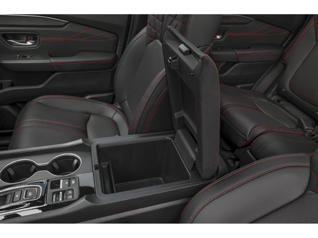 New 2026 Honda Pilot Black Edition image 9
